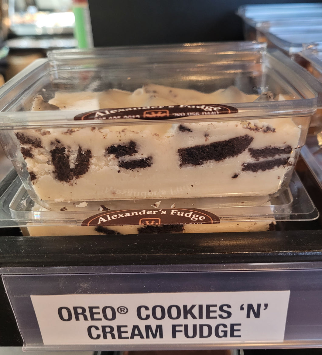 Oreo Cookies & Cream Fudge